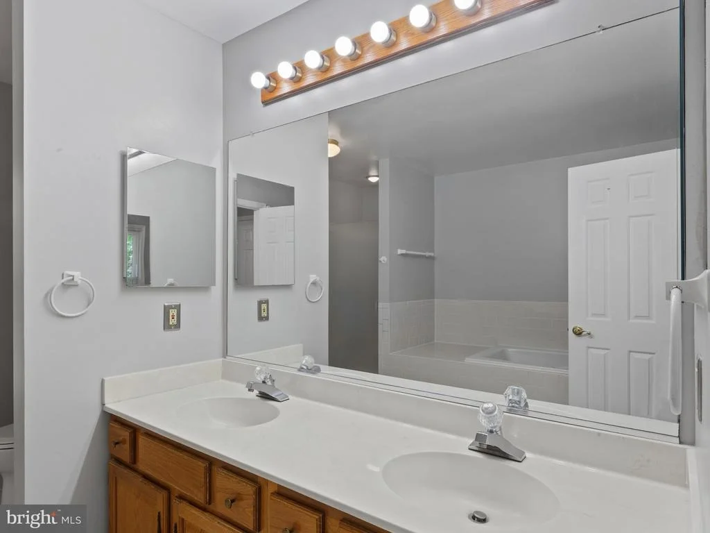 Photo of 9320 CREEKVIEW DRIVE