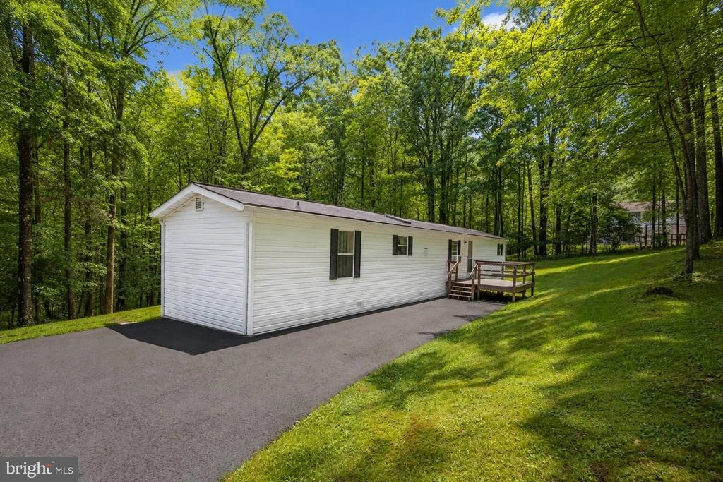 Photo of 1951 MOSSER ROAD