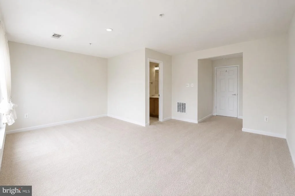 Photo of 10225 EVERLEY TERRACE