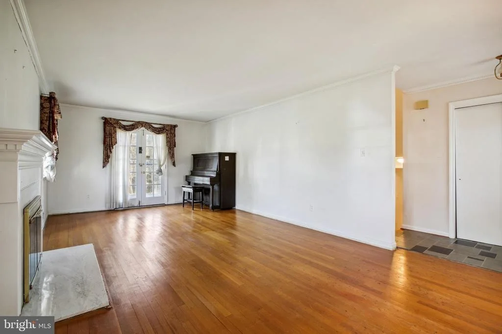 Photo of 1114 CROTON DRIVE