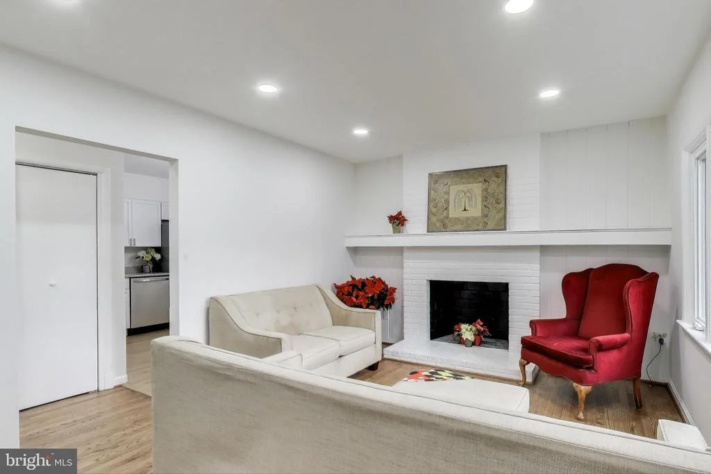 Photo of 11209 MIDVALE ROAD