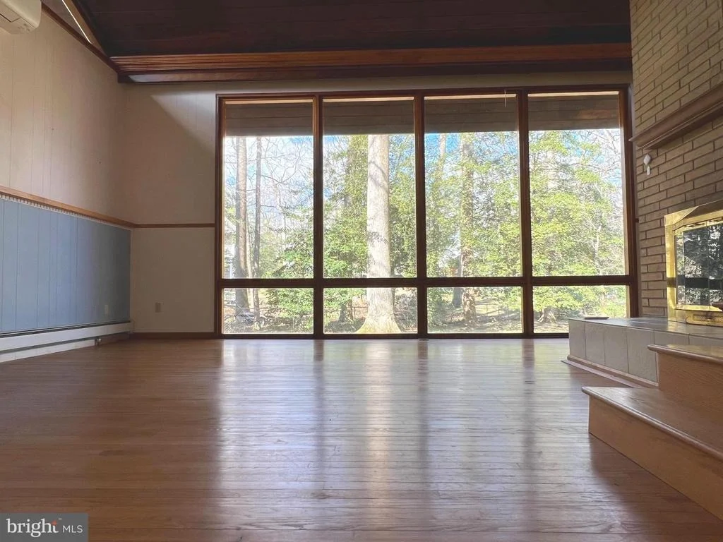 Photo of 102 OAK DRIVE