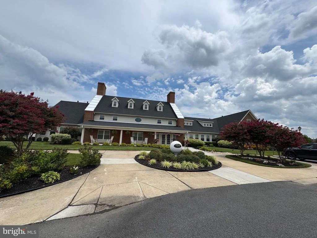 Photo of 535 STONEHAVEN DRIVE