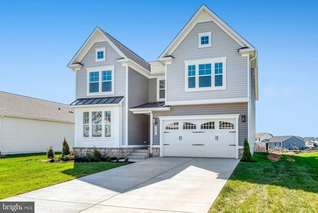Photo of 2083 SPRINGVALE DRIVE