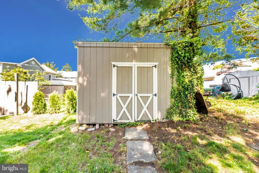 Photo of 403 WALNUT STREET
