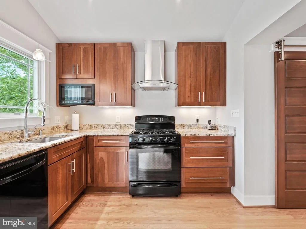 Photo of 10004 SIDNEY ROAD