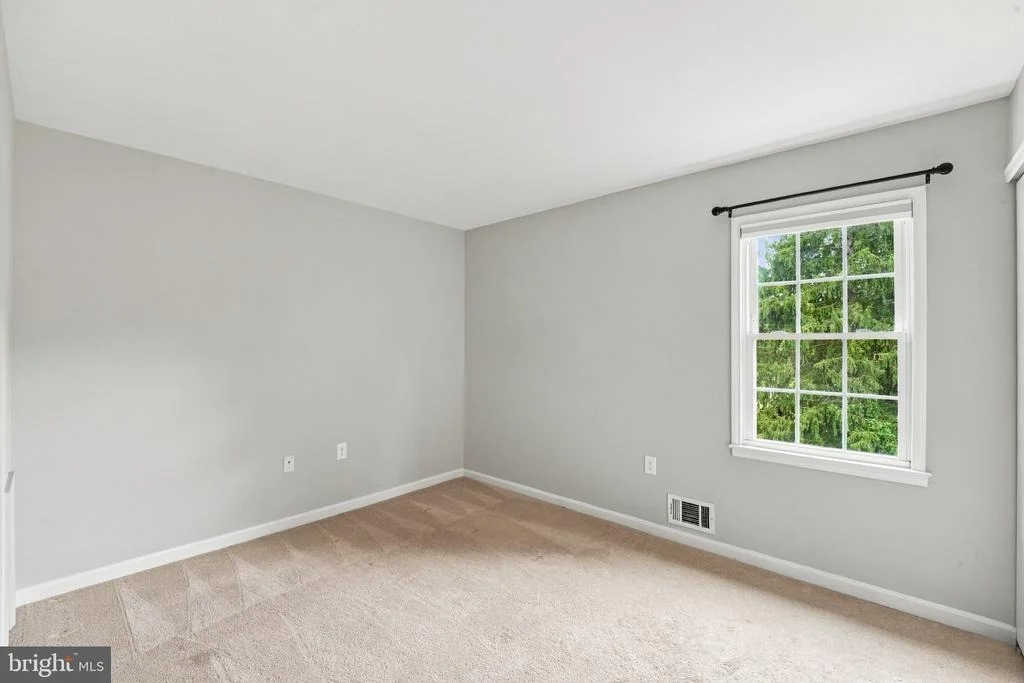 Photo of 16005 WALLINGFORD ROAD