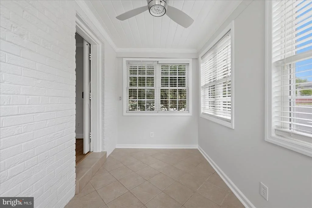 Photo of 4444 20TH ROAD N