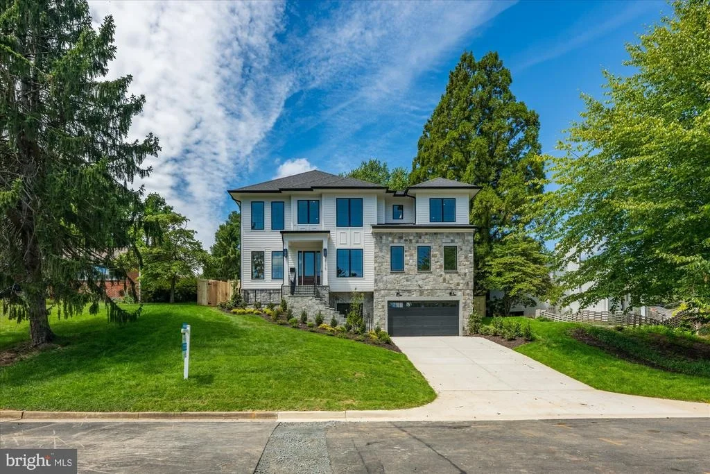 Photo of 6179 HARDY DRIVE