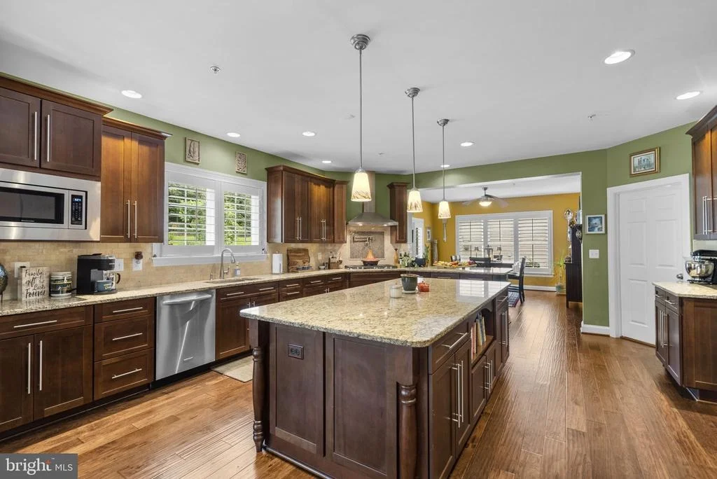Photo of 7239 WINDSOR LANE