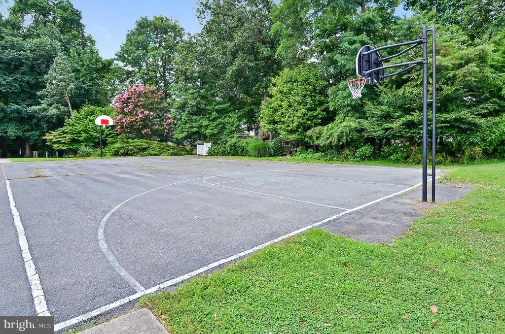 Photo of 13913 BROOMALL LANE