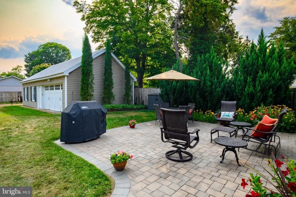 Photo of 208 EDGEWATER DRIVE