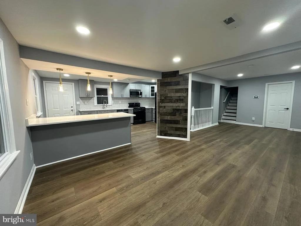 Photo of 4103 MAPLE