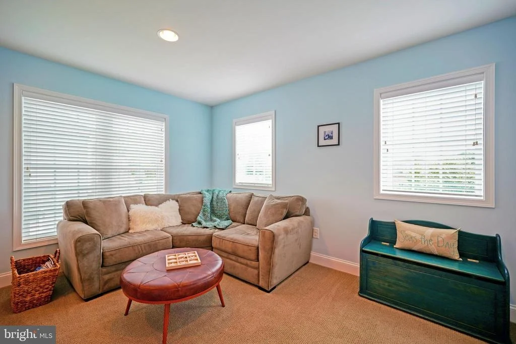 Photo of 16269 JOHN ROWLAND TRAIL