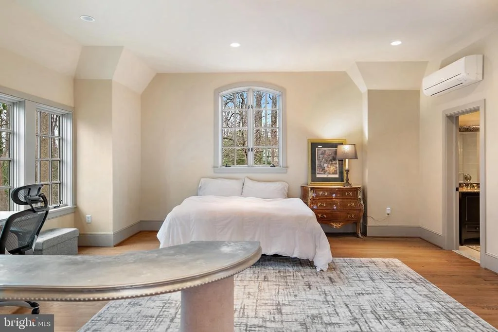 Photo of 1716 SEVERN FOREST DRIVE