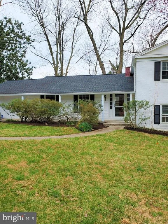Photo of 8801 POSTOAK ROAD