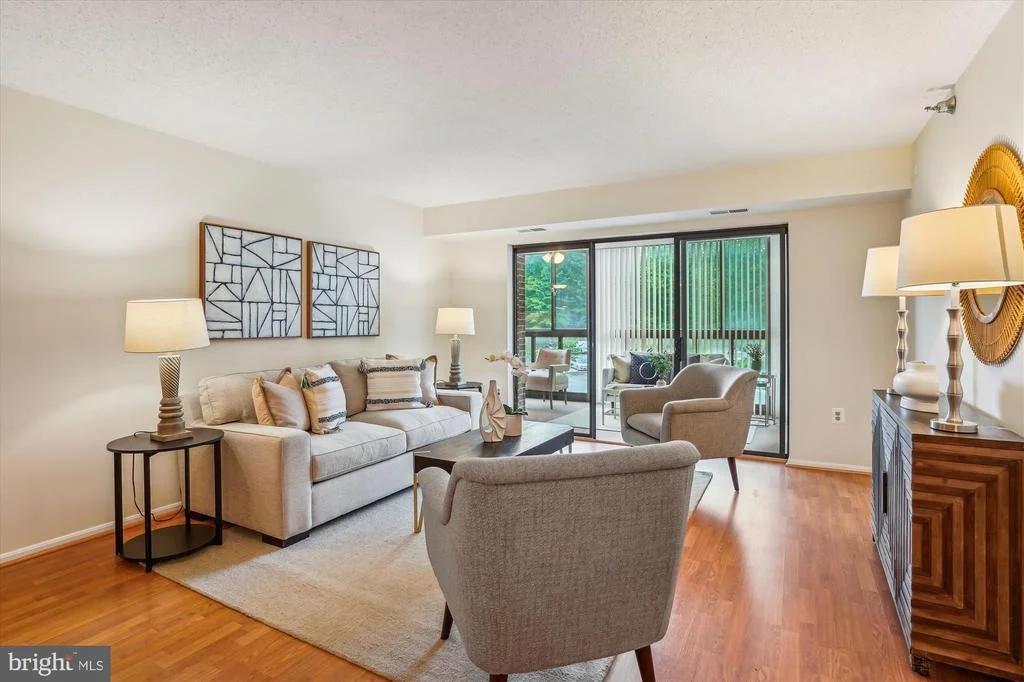 Photo of Unit 4221 at 15100 INTERLACHEN DRIVE