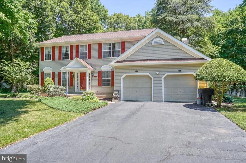 Photo of 305 PEBBLE VALLEY PLACE