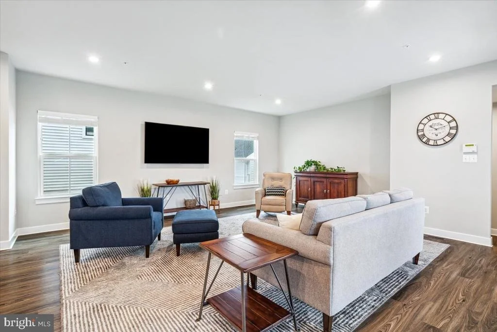 Photo of 1215 FUTURITY STREET