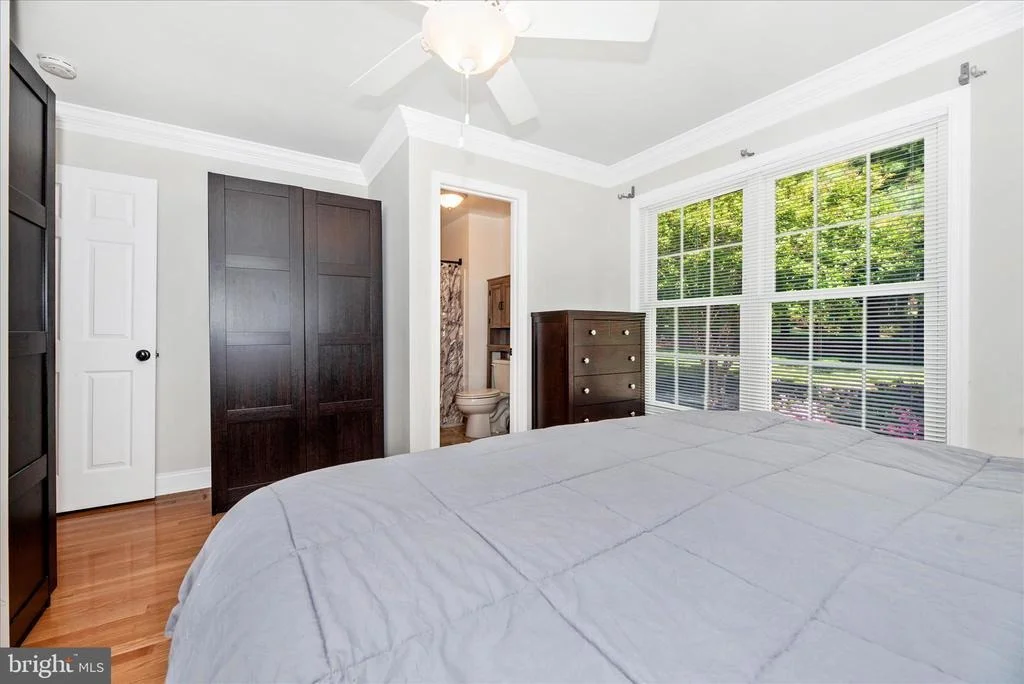 Photo of 127 SUNHIGH DRIVE