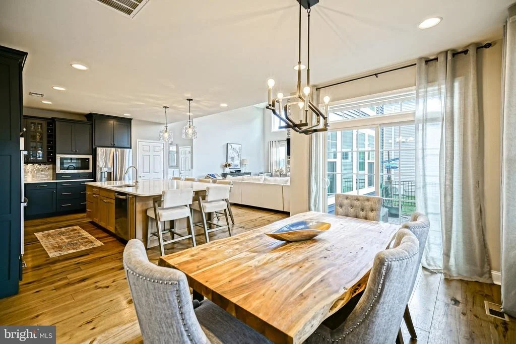 Photo of 33285 MAGGIE LANE