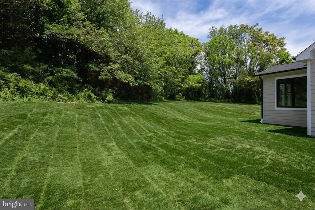 Photo of 3237 PARK MILLS ROAD