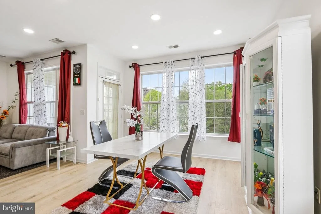 Photo of 121 KYLE WAY