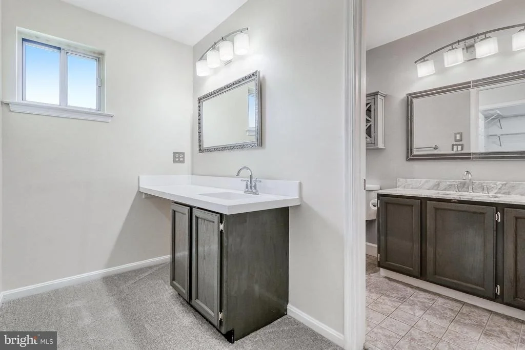 Photo of 1433 VALEBROOK LANE