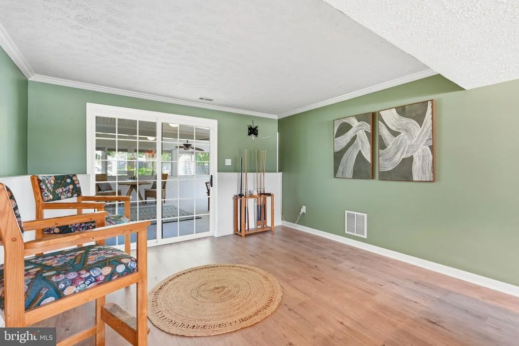 Photo of 490 ELEANOR LANE