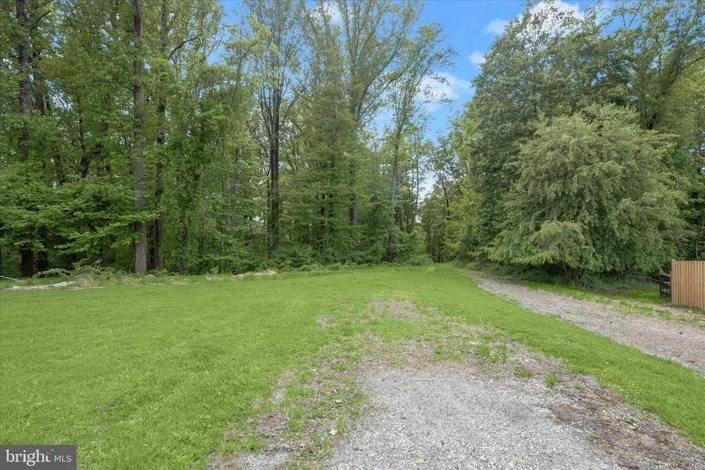 Photo of 2994 FALLS RUN ROAD