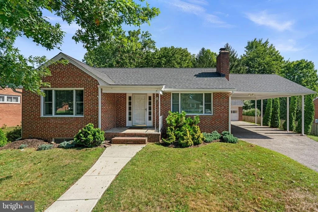 Photo of 2206 PLEASANT DRIVE
