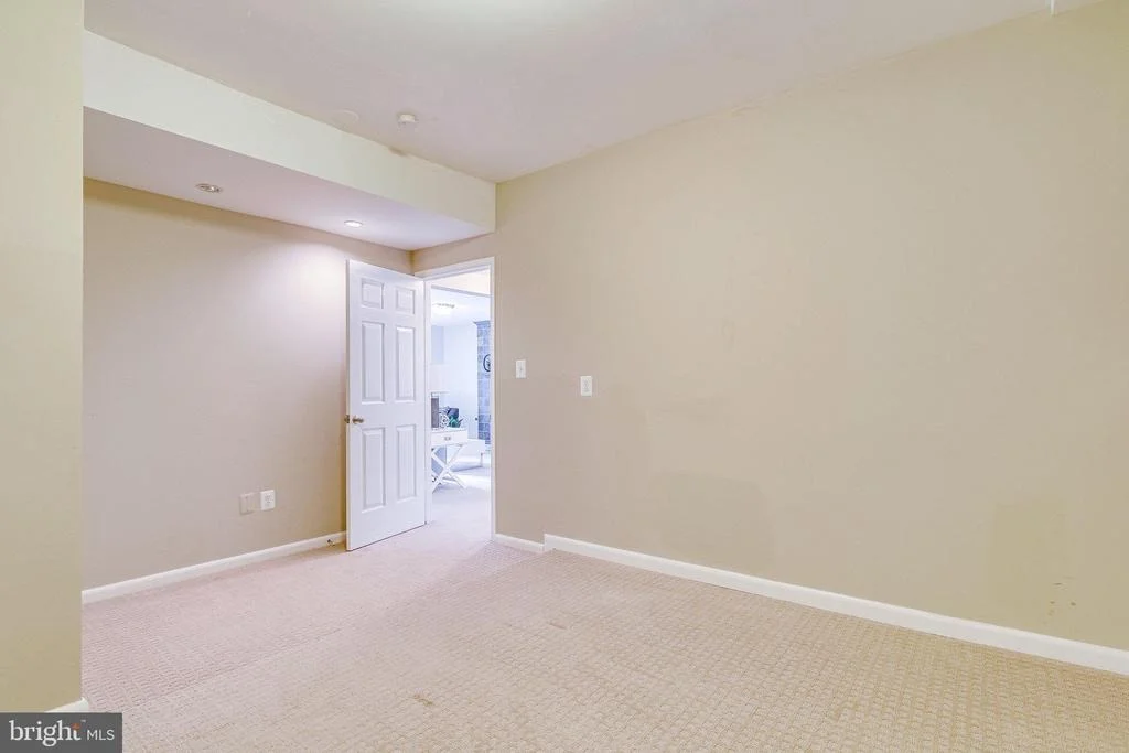 Photo of 1399 PARK LAKE DRIVE