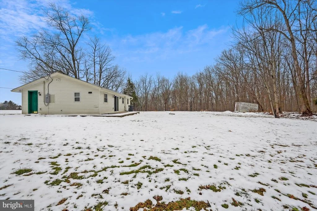 Photo of 6411 DAVIS ROAD