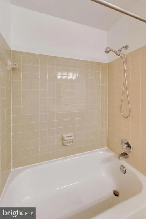 Photo of 2421 PONDSIDE TERRACE