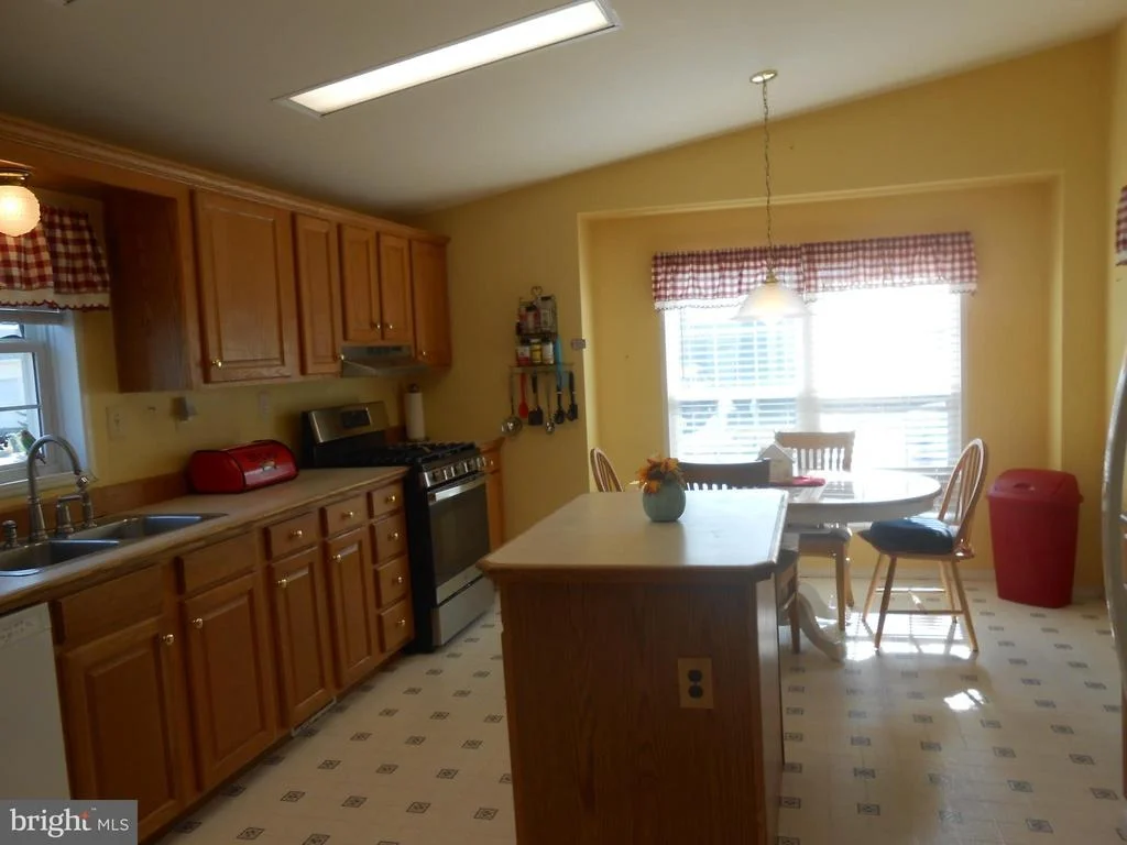 Photo of 36 FORT LEE DRIVE