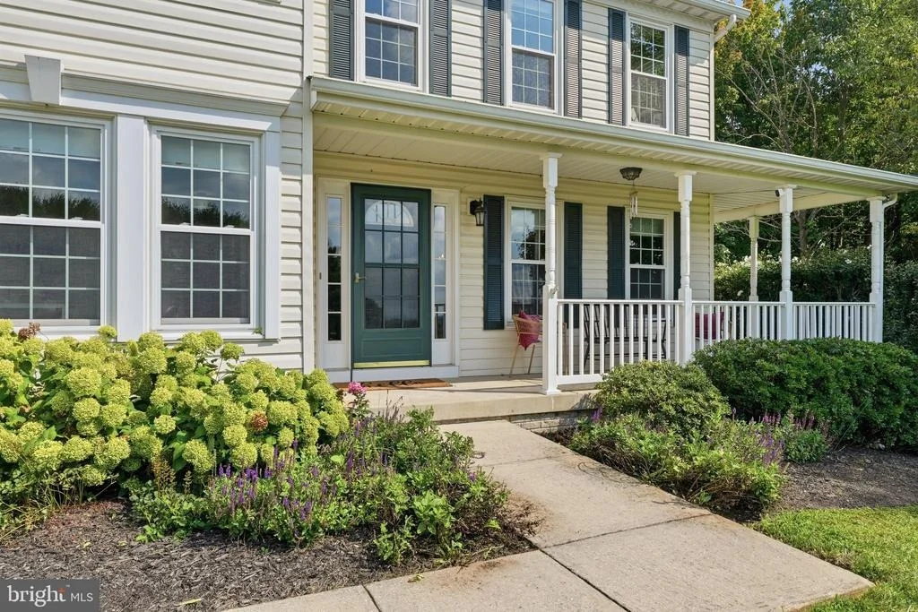 Photo of 4007 WINDWARD DRIVE