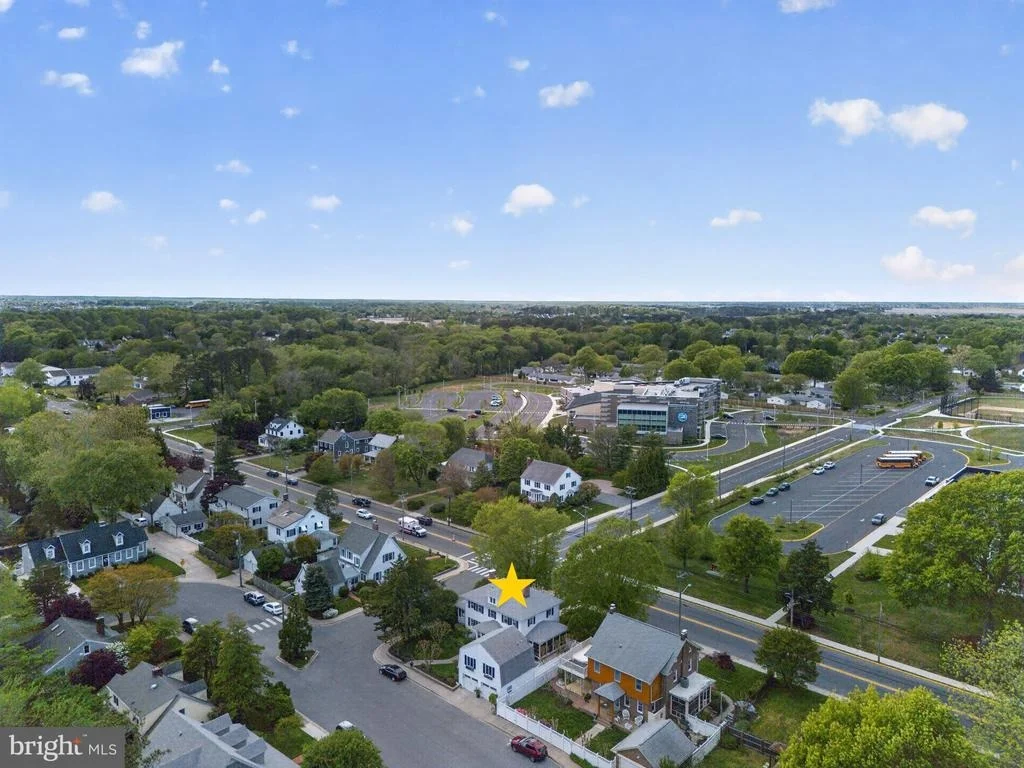 Photo of 829 SAVANNAH ROAD