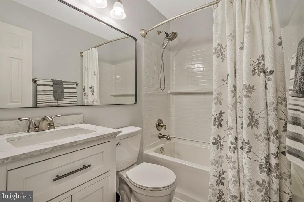 Photo of 9017 MEGAN CIRCLE