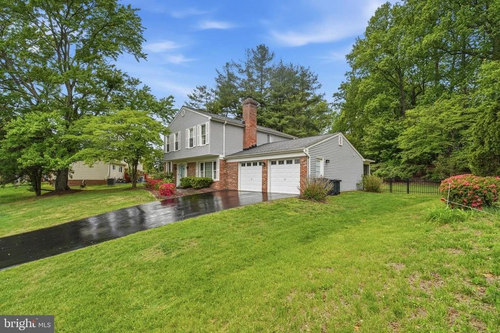 Photo of 2304 HIDDEN VALLEY LANE