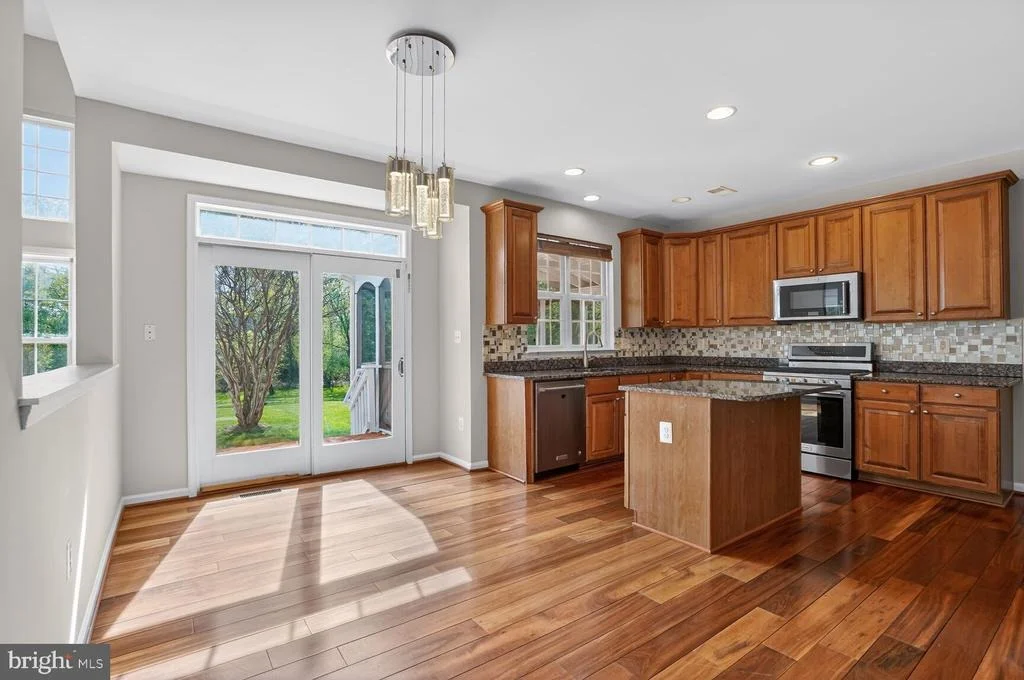 Photo of 25845 SPRING FARM CIRCLE