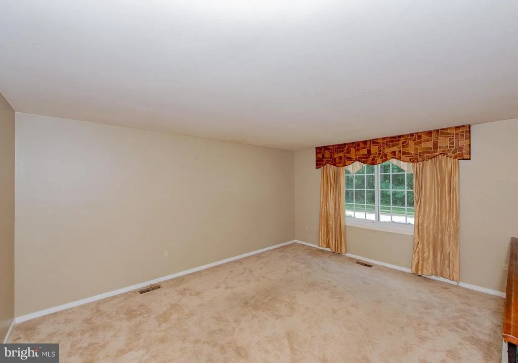 Photo of 9711 WINANDS ROAD
