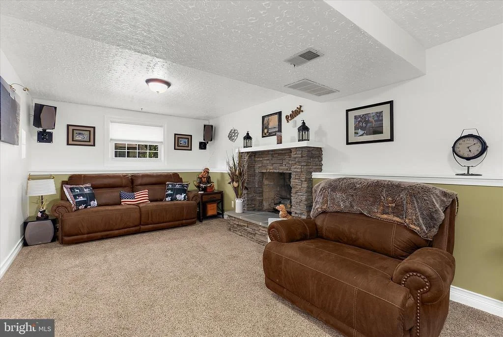 Photo of 379 DUBLIN DRIVE