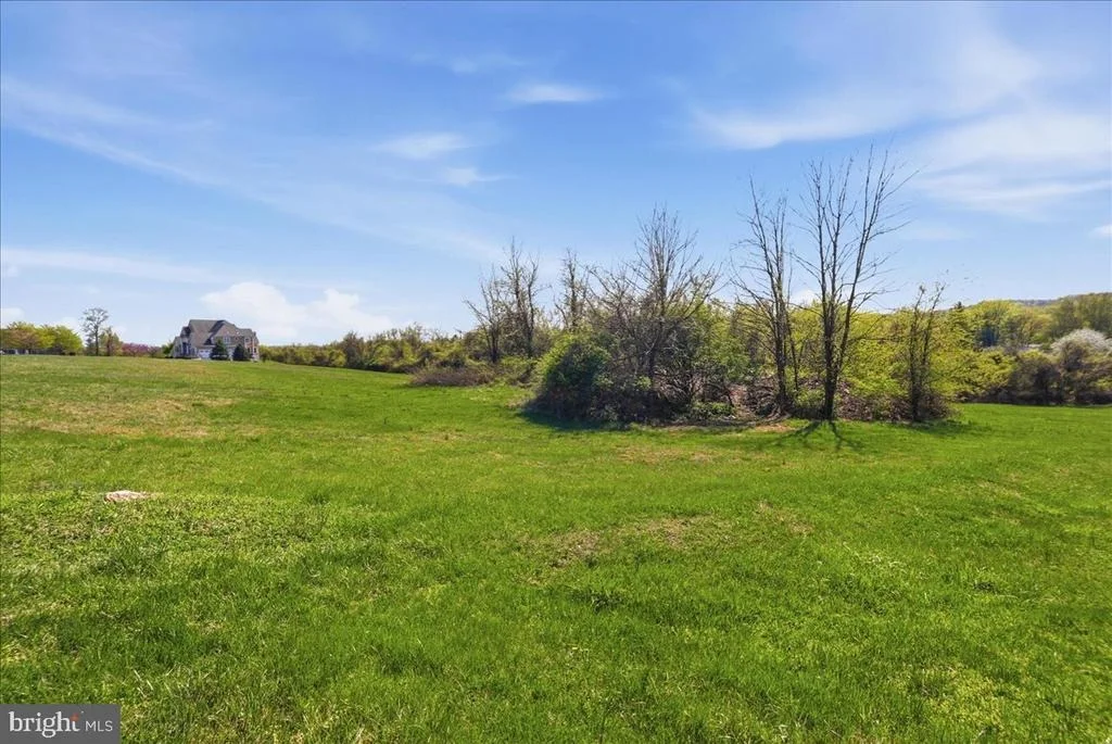 Photo of 7523 OLD RECEIVER ROAD