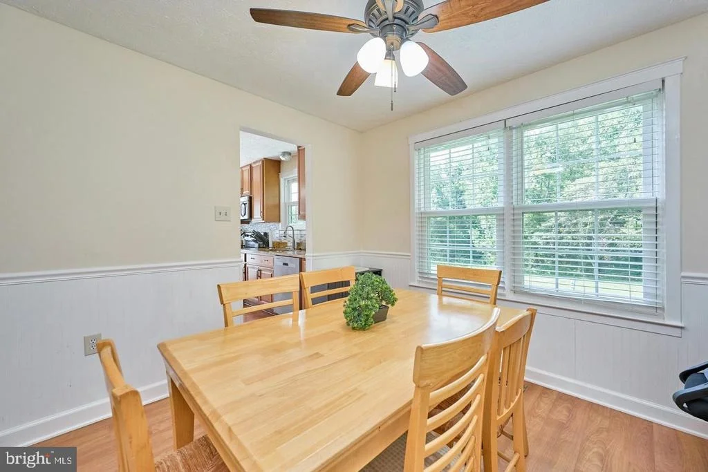 Photo of 806 RUST DRIVE NE