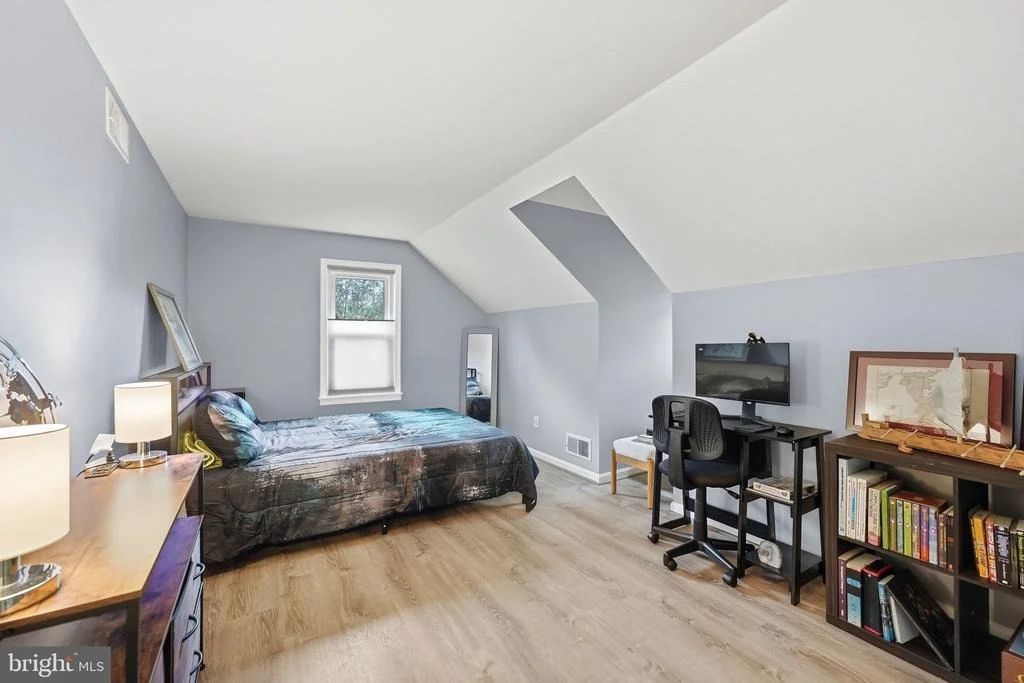 Photo of 8114 HILLCREST DRIVE