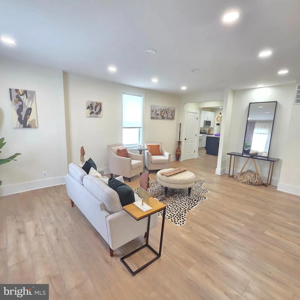 Photo of 2918 E COLD SPRING LANE