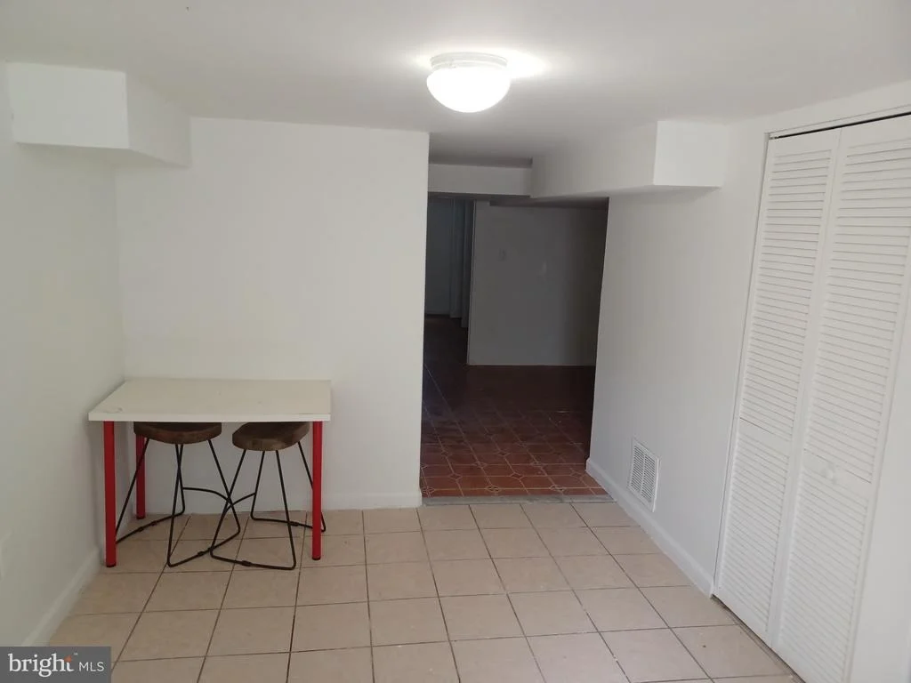 Photo of 9723 BRADDOCK ROAD