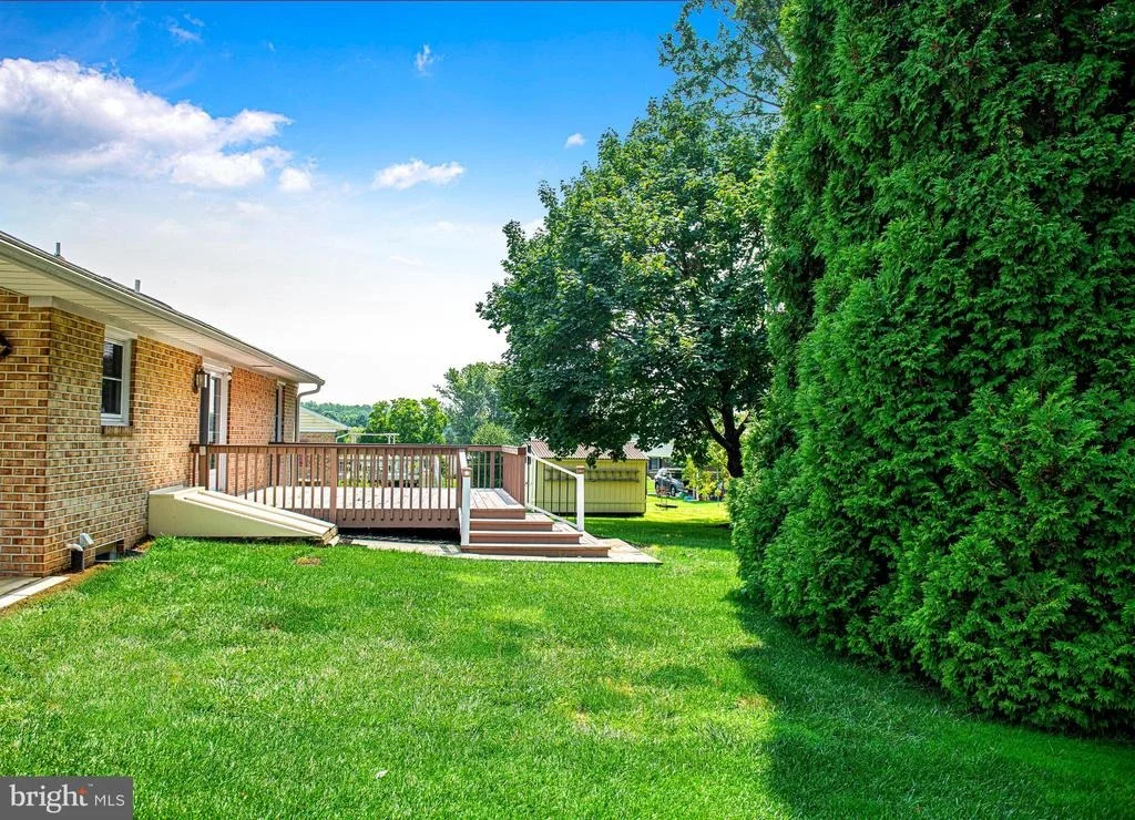 Photo of 619 FLINTLOCK DRIVE