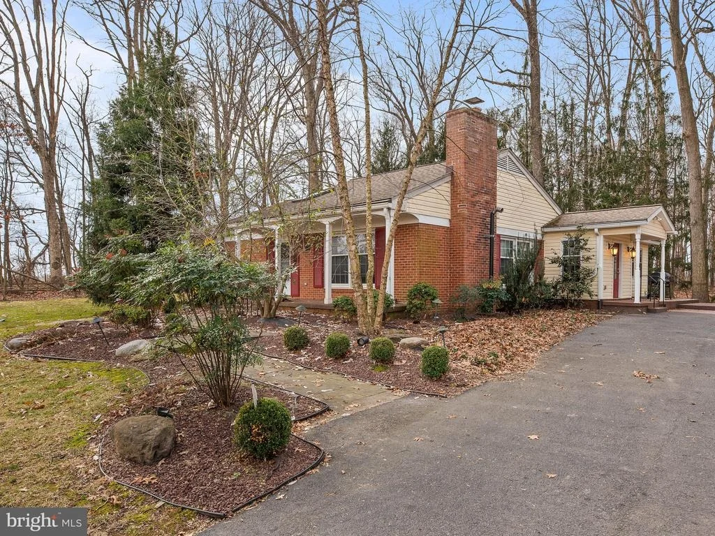 Photo of 6518 DAMASCUS ROAD