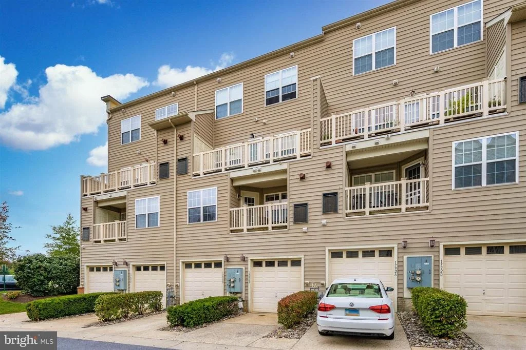 Photo of Unit 22A at 1790 POOLSIDE WAY